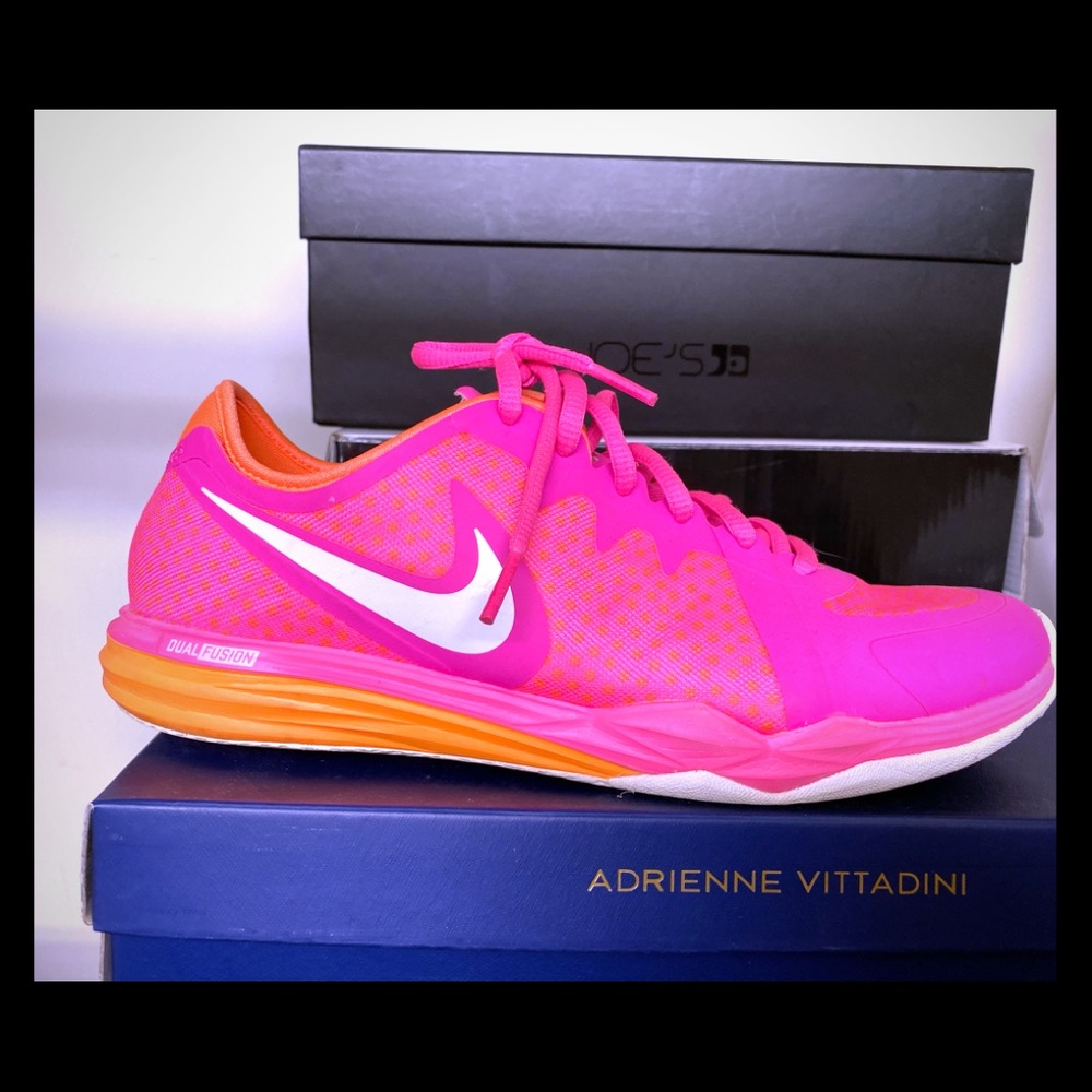 Neón Nike’s